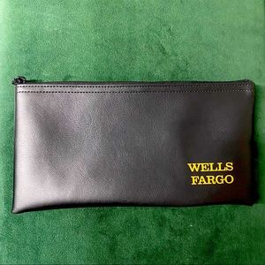 New Wells Fargo Coin/Money Zipper Bag